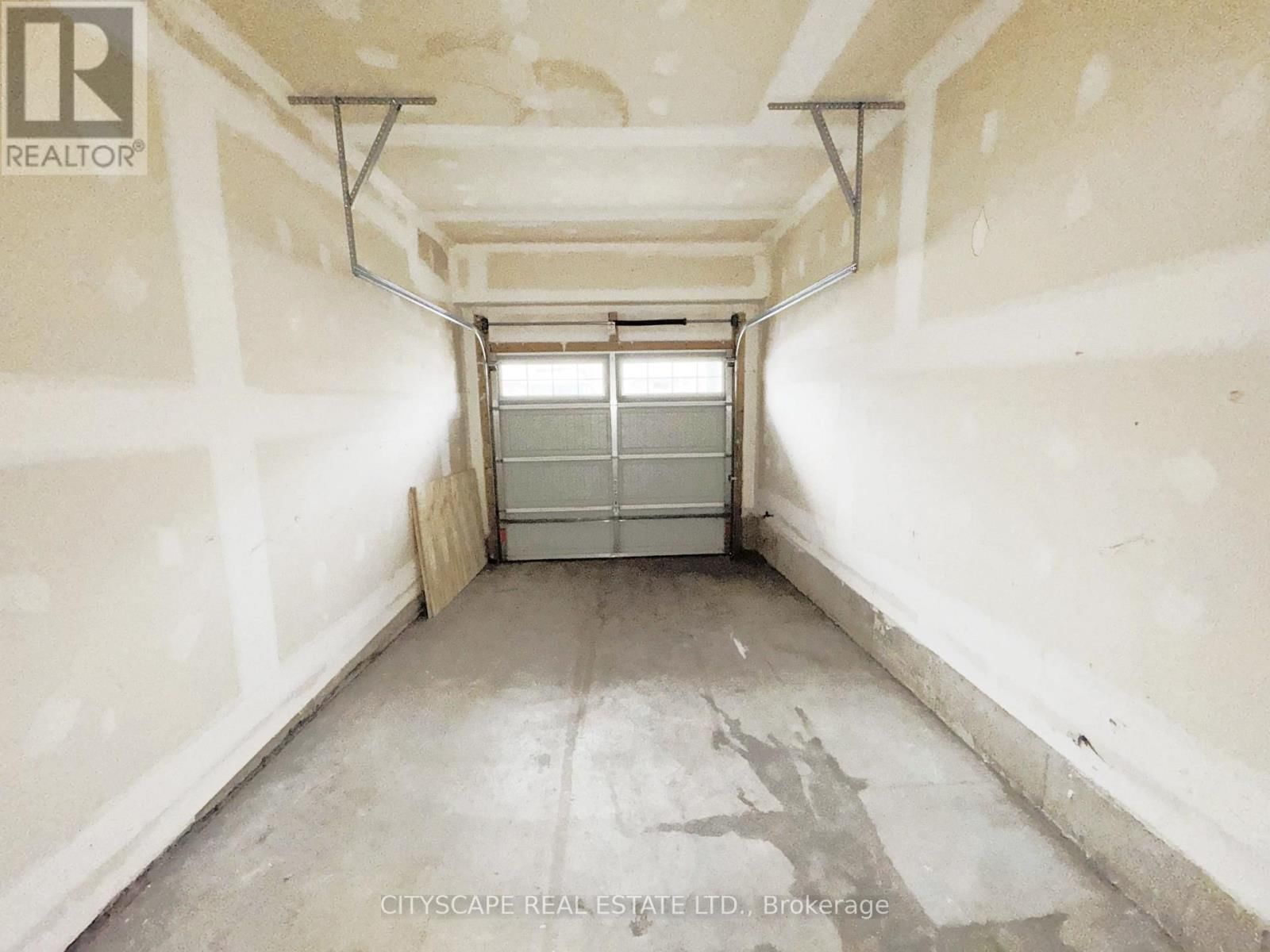 64 HONEYVIEW TRAIL Image 34