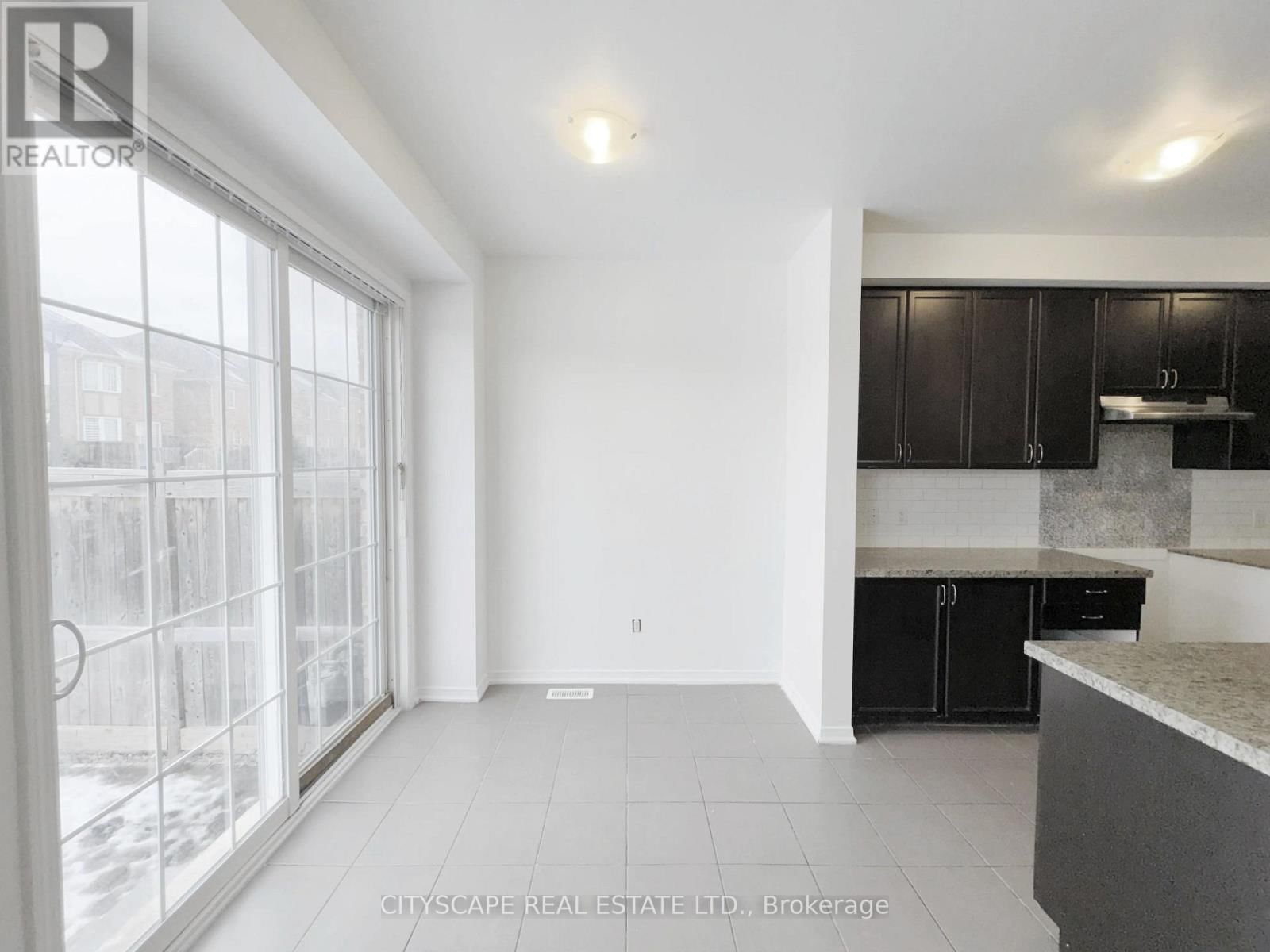 64 HONEYVIEW TRAIL Image 7