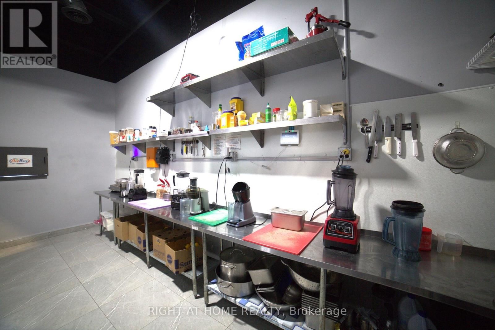 6 - 3450 PLATINUM DRIVE Image 10