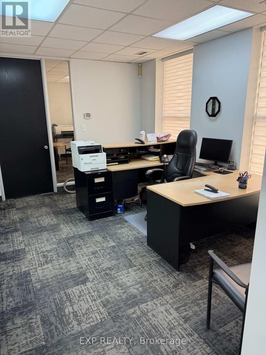 1261 BRITANNIA ROAD EAST Image 13