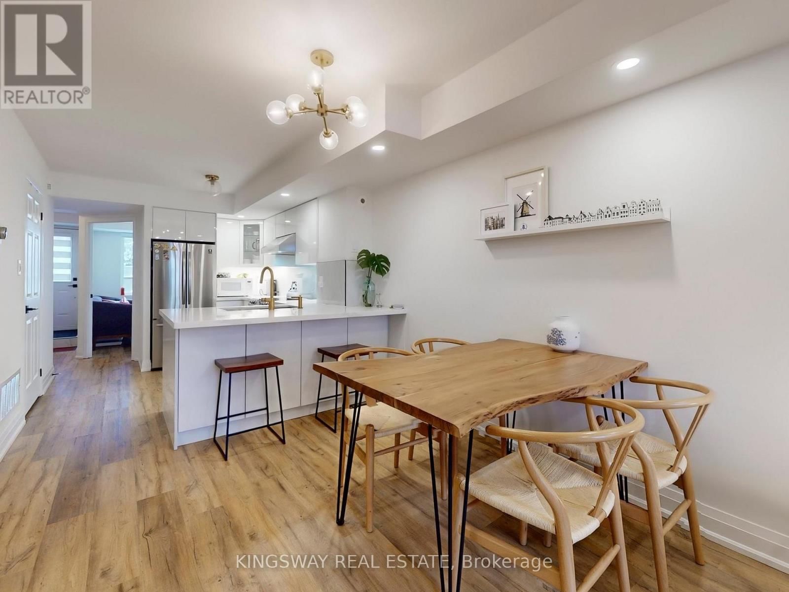 163 - 351 WALLACE AVENUE Image 5