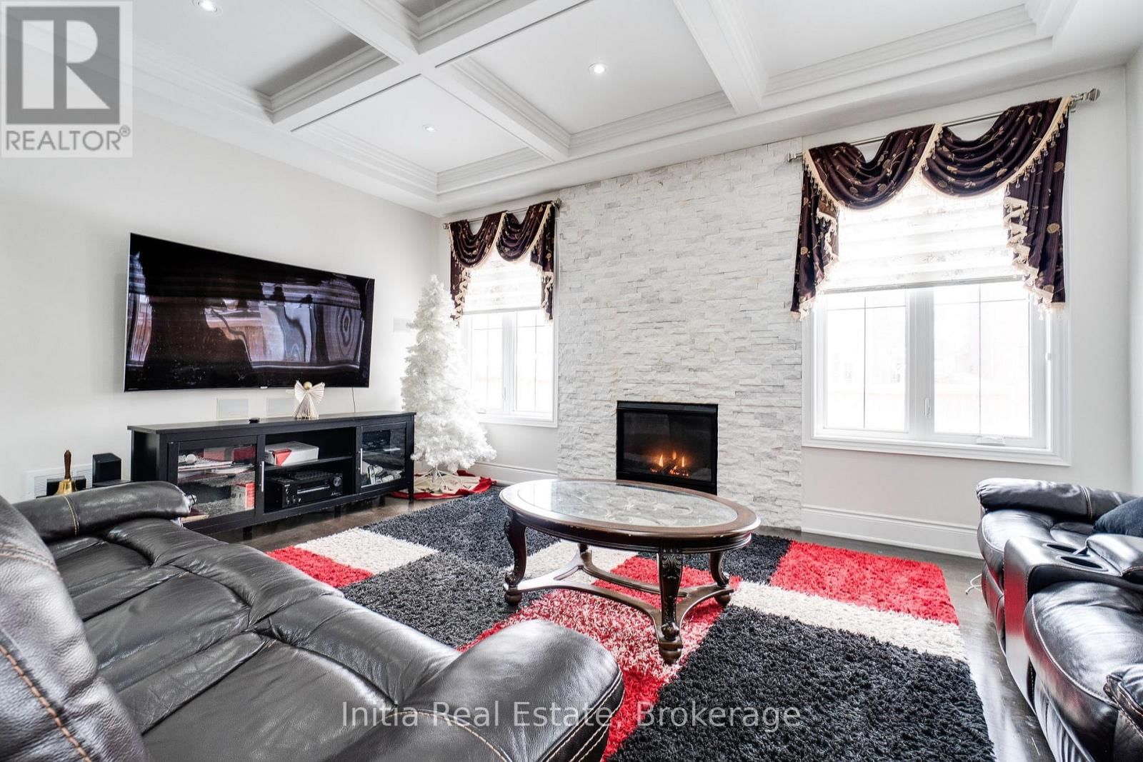 12 ERINTOWN CRESCENT SOUTH Image 12