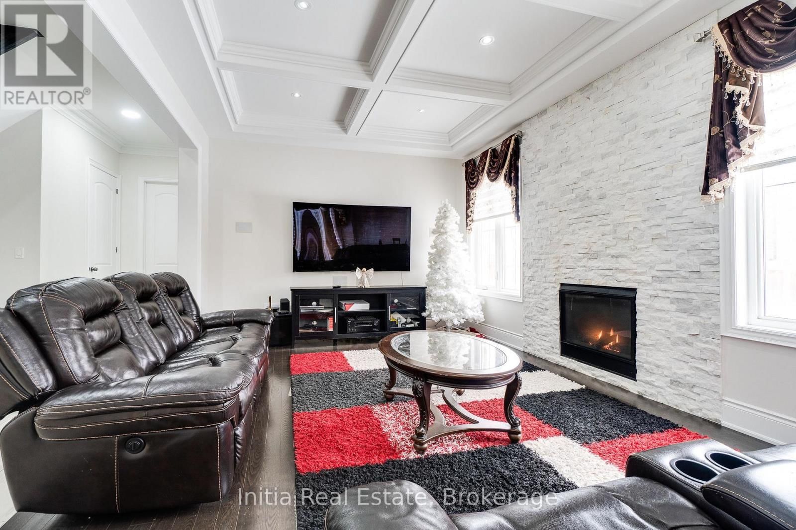 12 ERINTOWN CRESCENT SOUTH Image 13