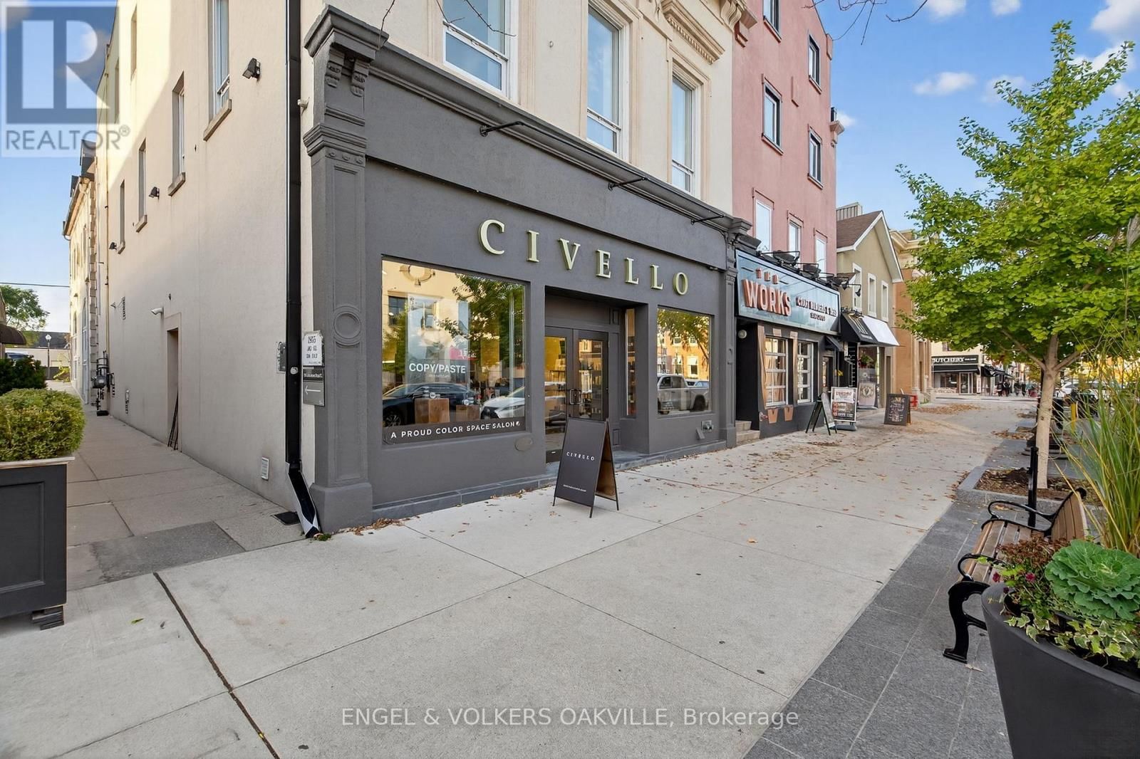 301 - 145 LAKESHORE ROAD EAST Image 3