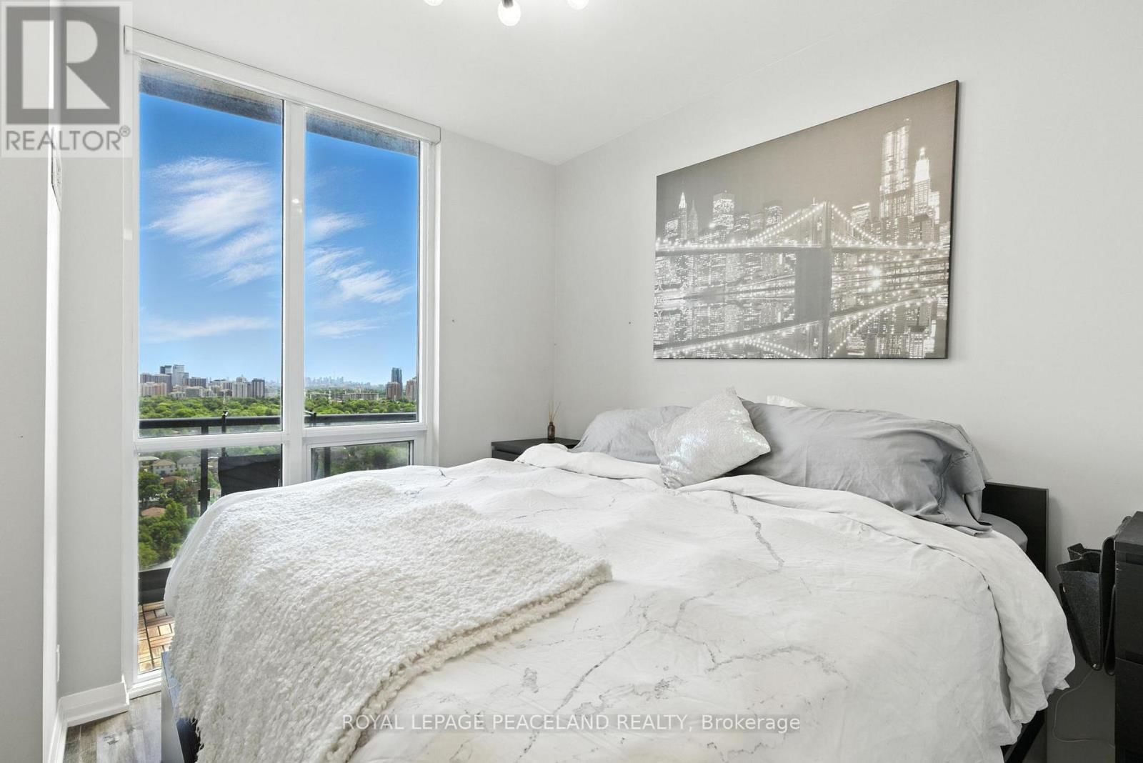 2101 - 1 VALHALLA INN ROAD Image 17