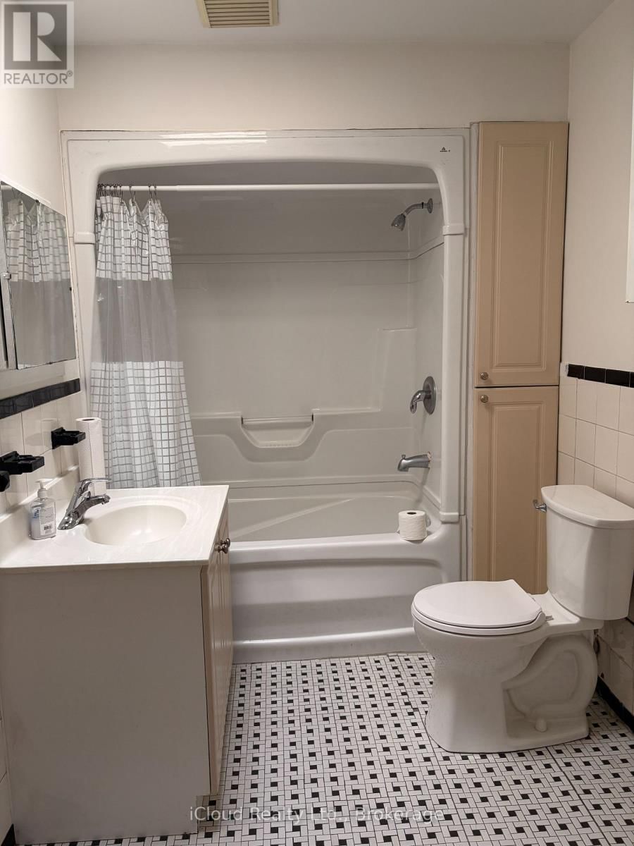 2nd Floor - 5084 DUNDAS STREET WEST Image 6