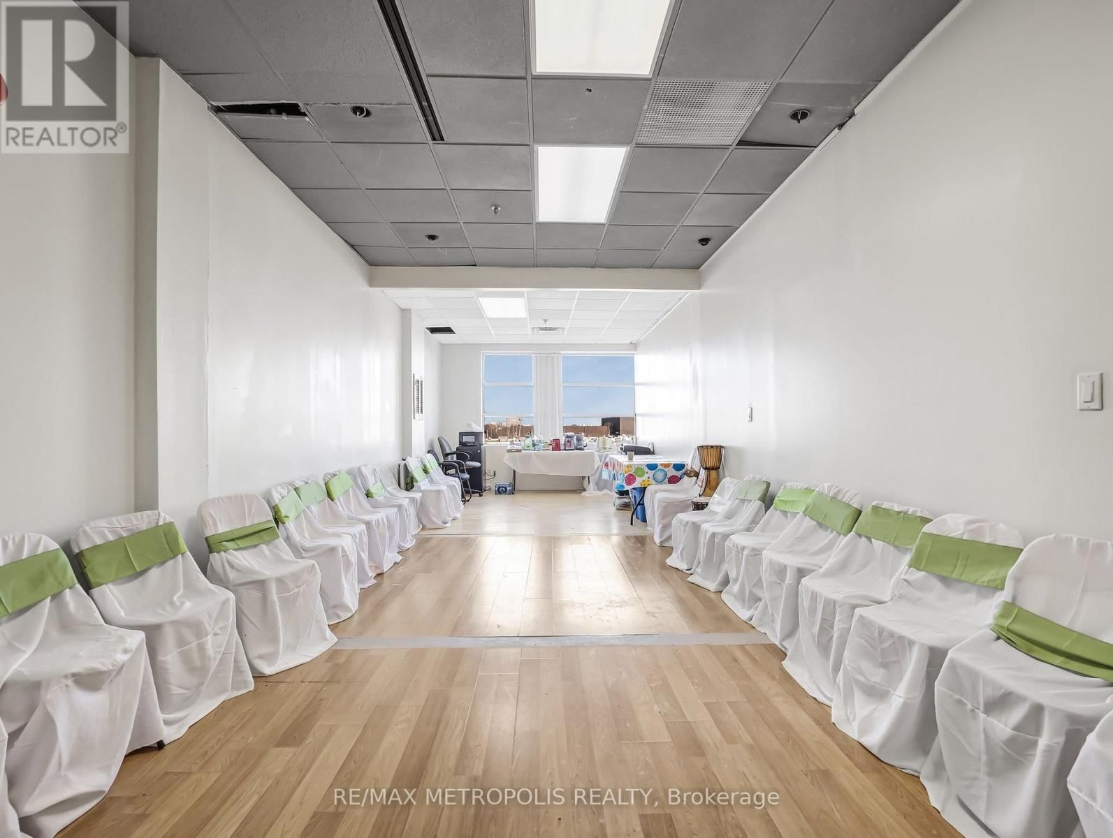 309 - 1550 SOUTH GATEWAY ROAD Image 10