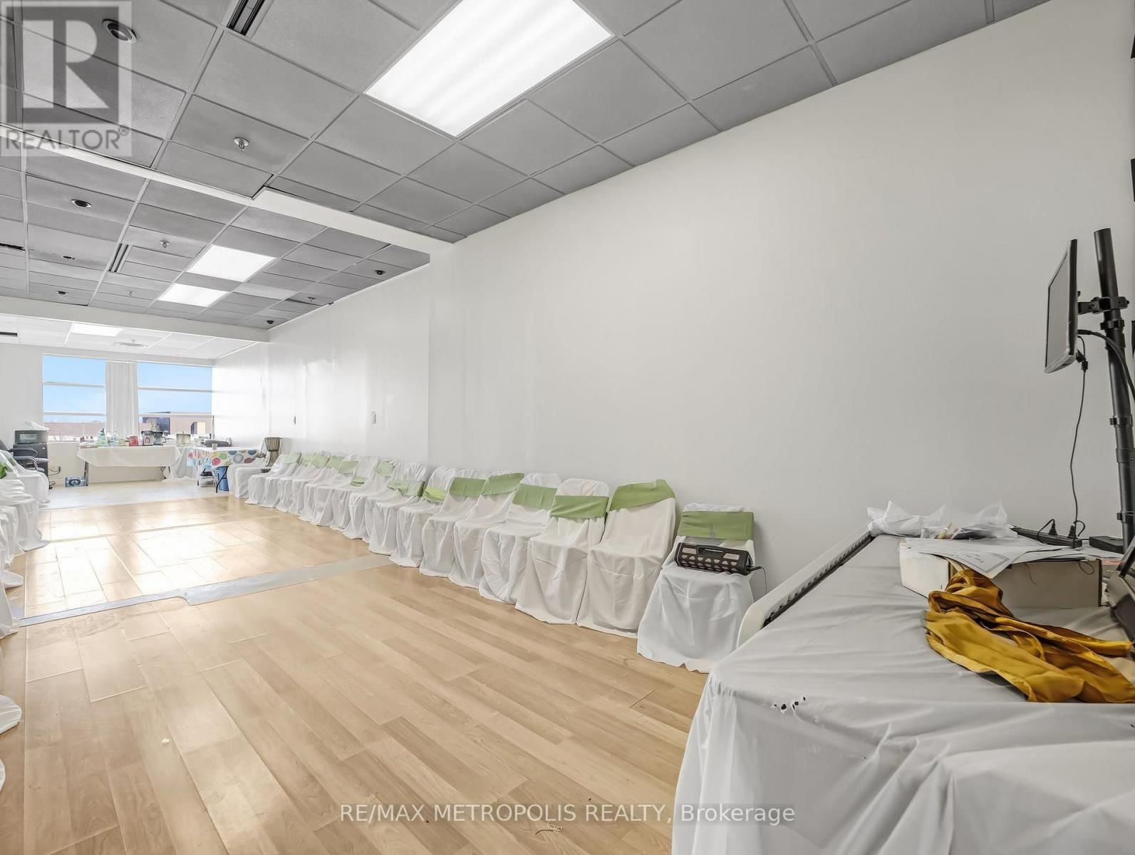 309 - 1550 SOUTH GATEWAY ROAD Image 7