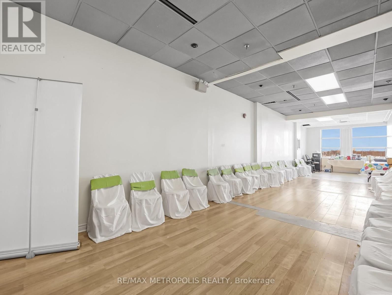 309 - 1550 SOUTH GATEWAY ROAD Image 8