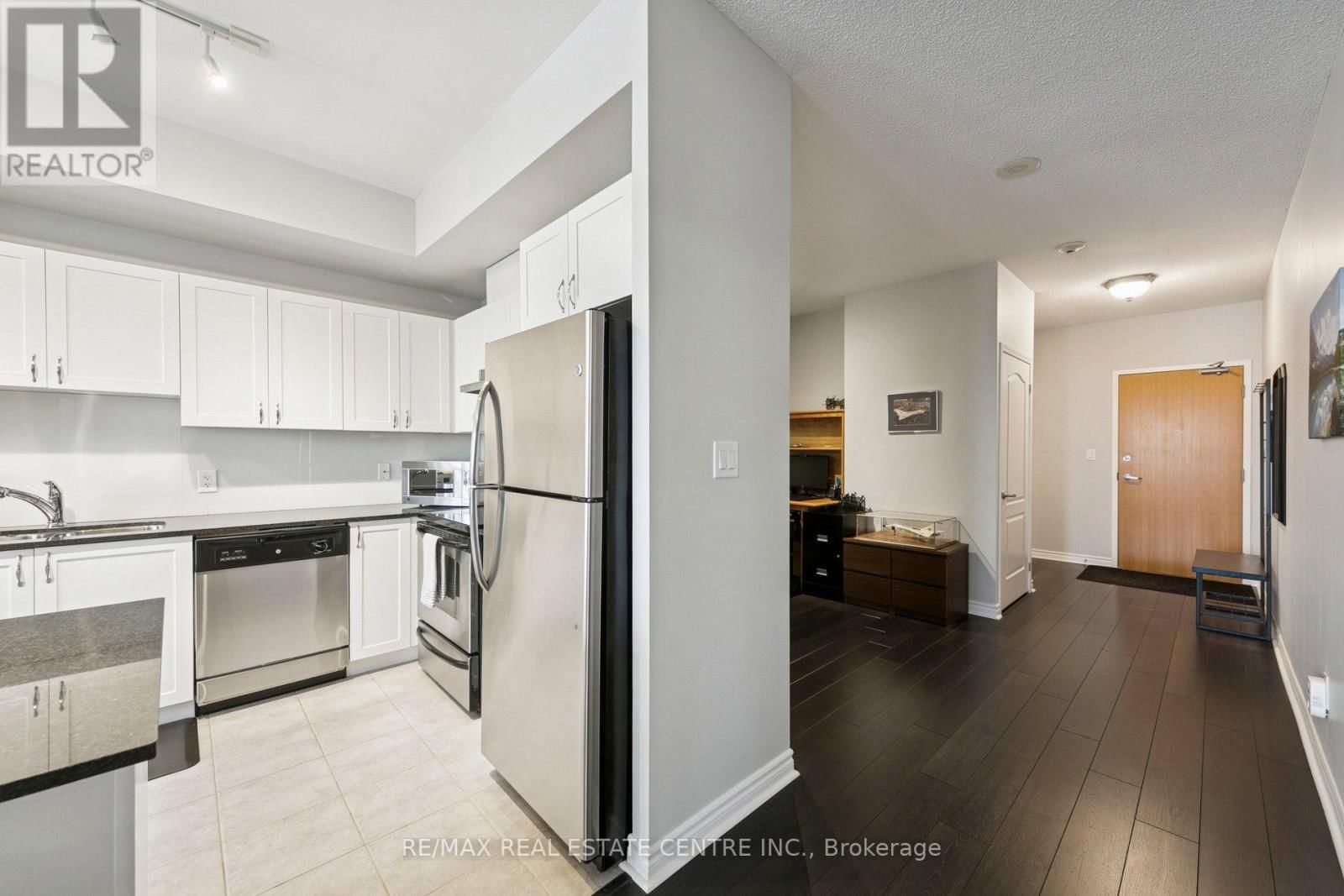 604 - 3865 LAKE SHORE BOULEVARD WEST Image 11