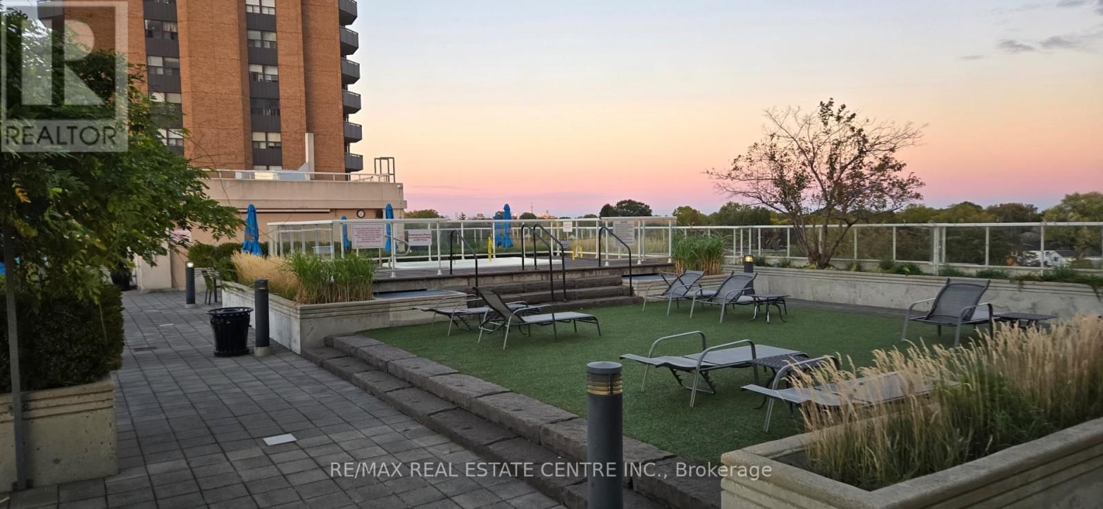 604 - 3865 LAKE SHORE BOULEVARD WEST Image 30