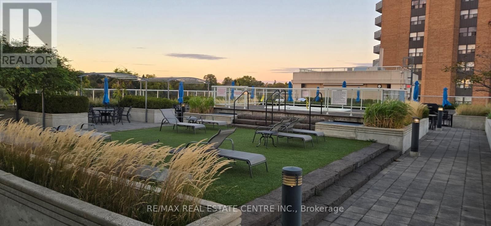 604 - 3865 LAKE SHORE BOULEVARD WEST Image 31