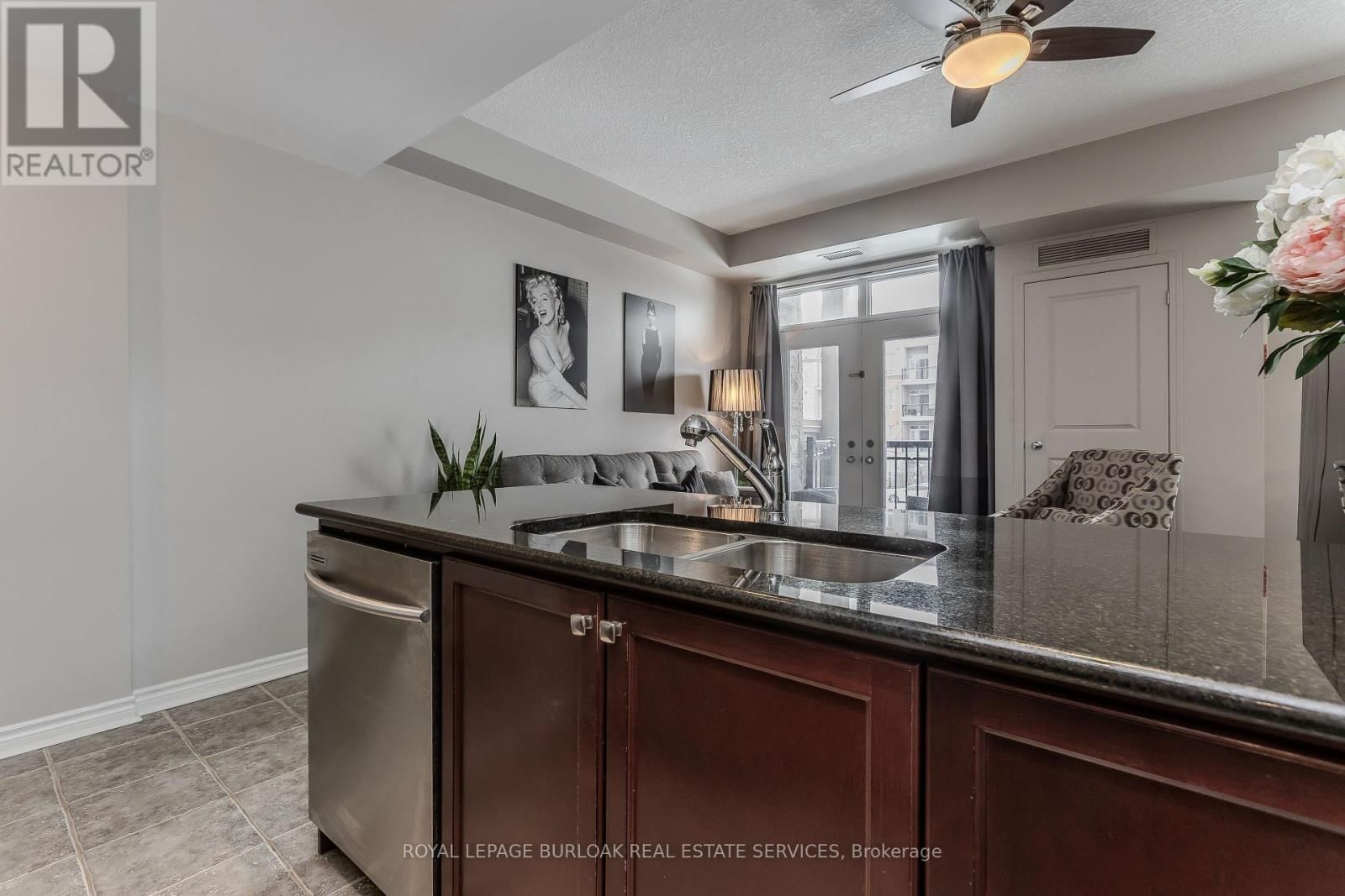 205 - 5327 UPPER MIDDLE ROAD Image 7