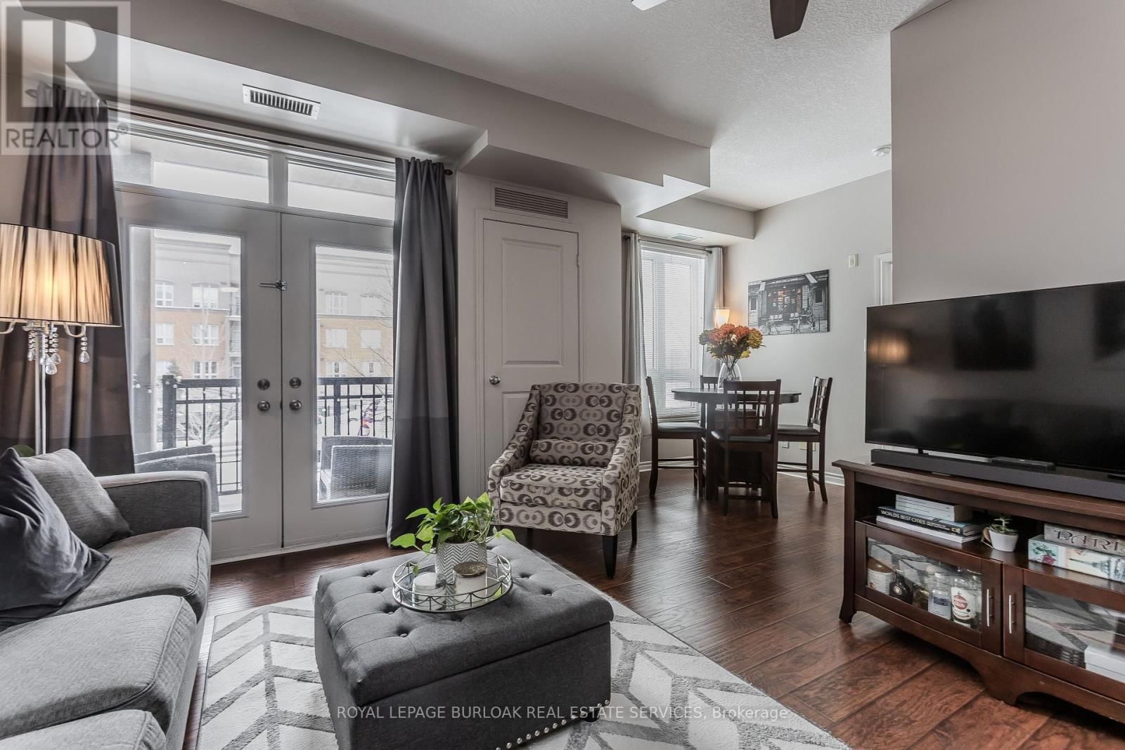 205 - 5327 UPPER MIDDLE ROAD Image 8