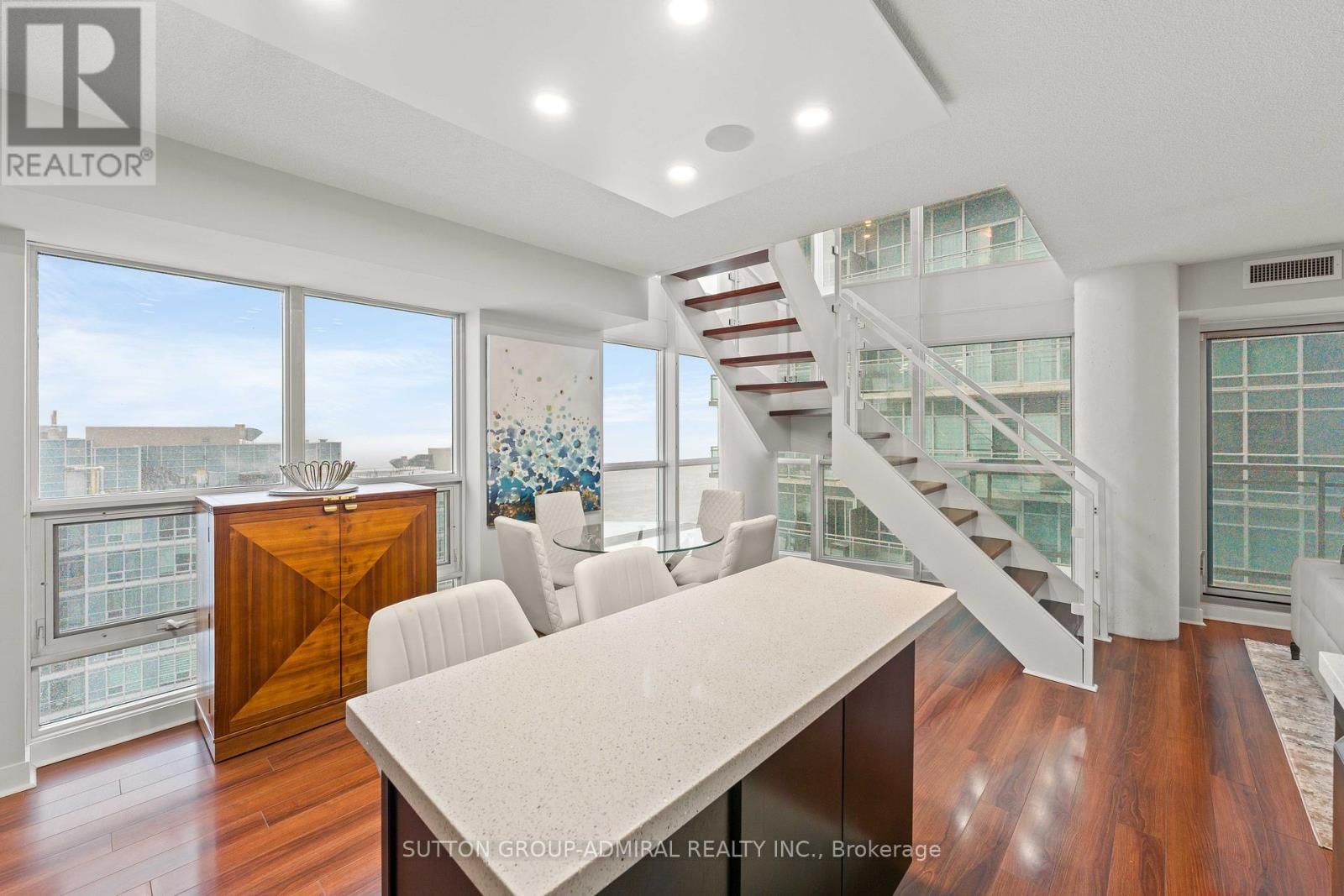 2513 - 155 LEGION ROAD Image 9