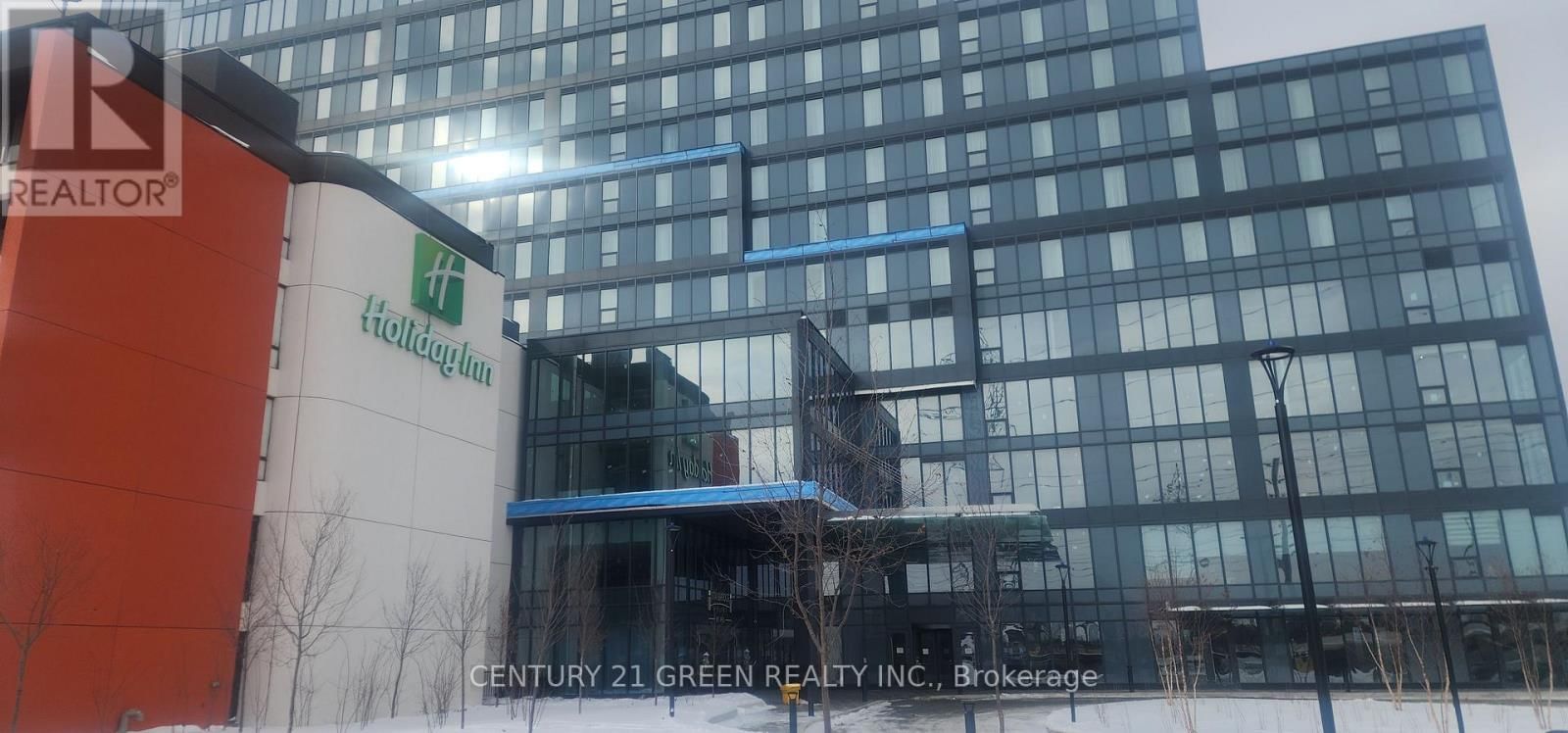 402 - 996 MARTIN GROVE ROAD Image 1