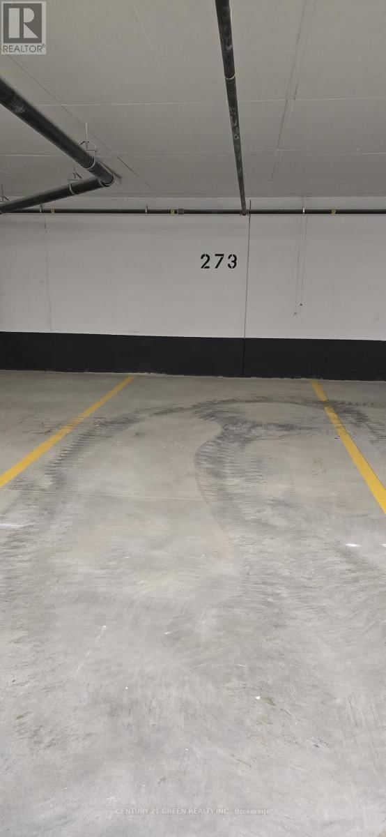 402 - 996 MARTIN GROVE ROAD Image 10