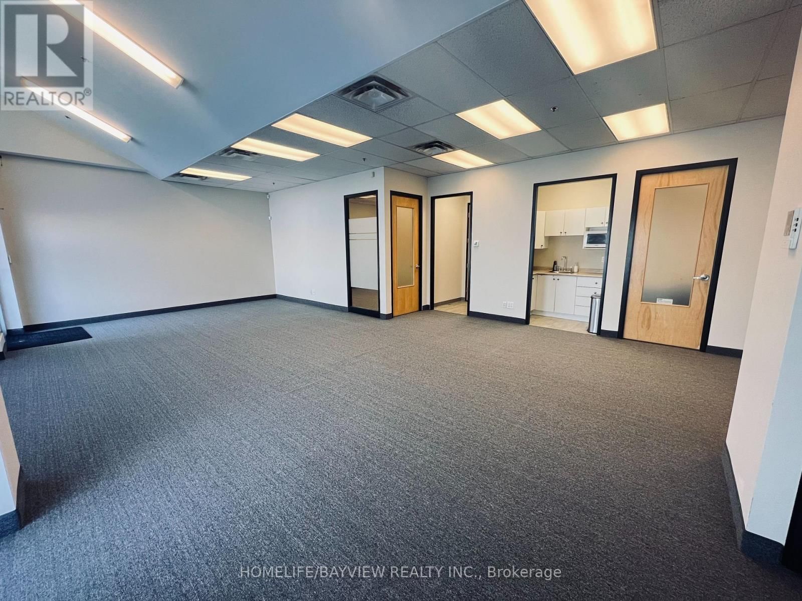 134-135 - 2550 MATHESON BOULEVARD Image 16