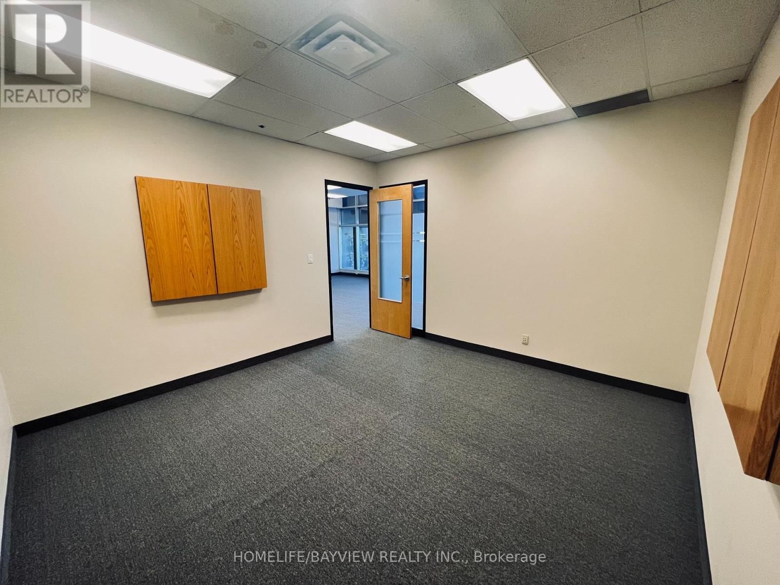 134-135 - 2550 MATHESON BOULEVARD Image 18