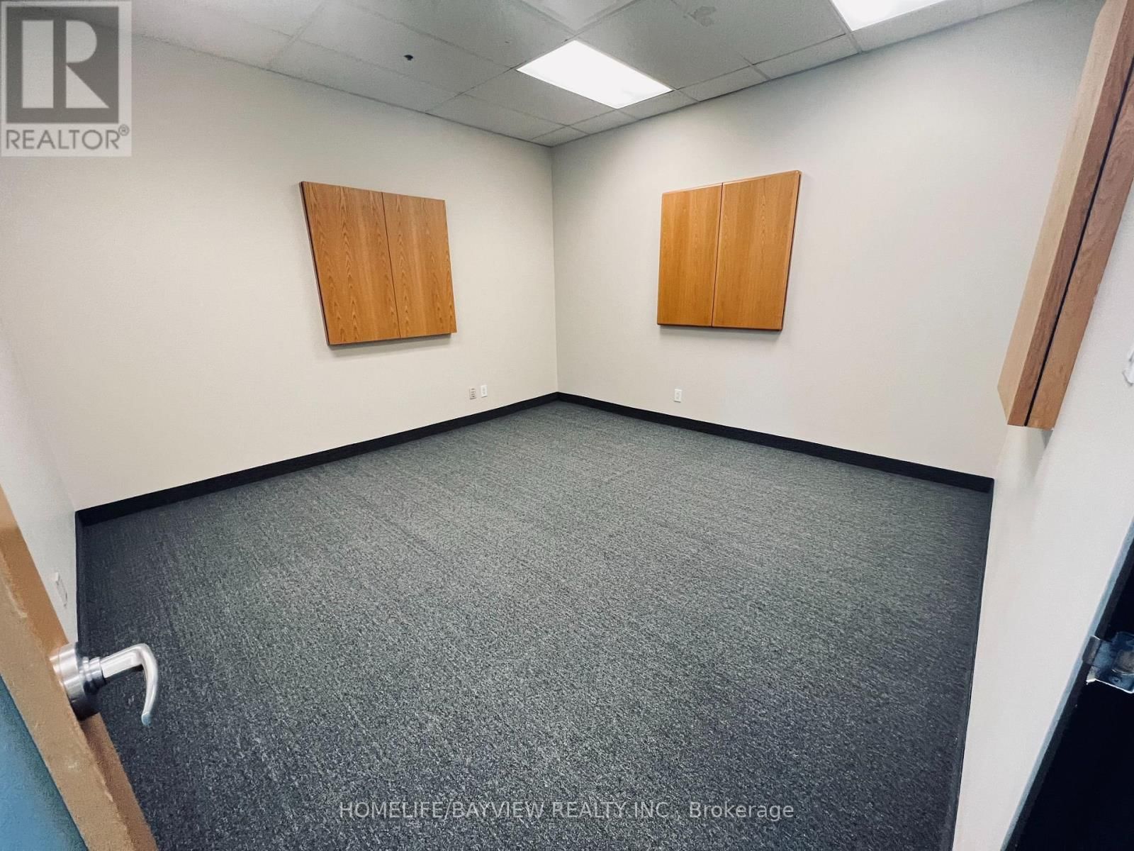 134-135 - 2550 MATHESON BOULEVARD Image 19