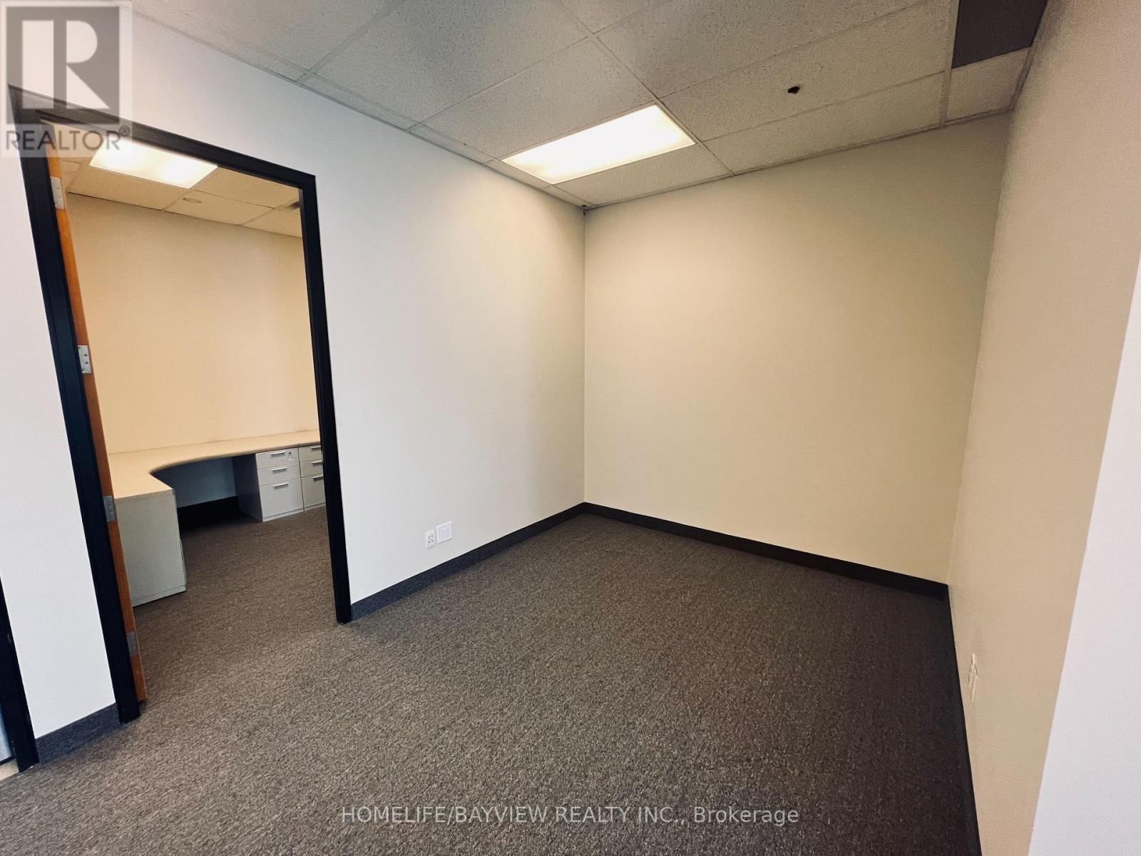 134-135 - 2550 MATHESON BOULEVARD Image 23