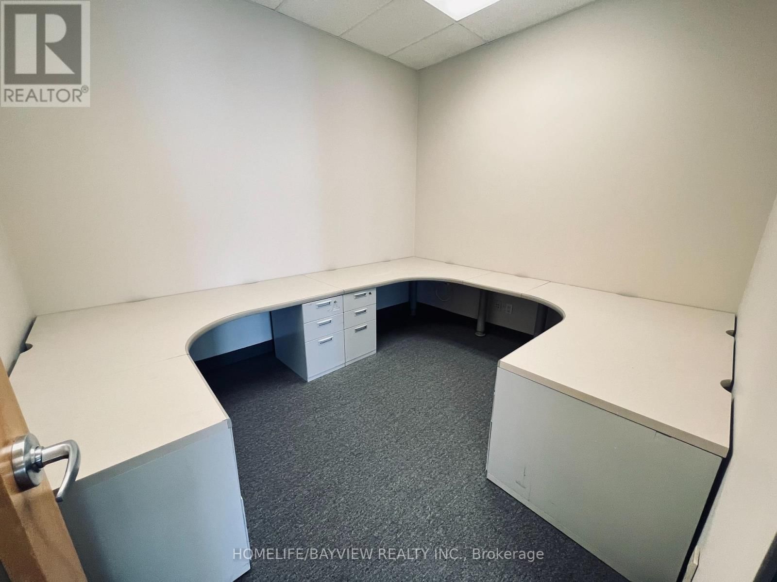 134-135 - 2550 MATHESON BOULEVARD Image 25