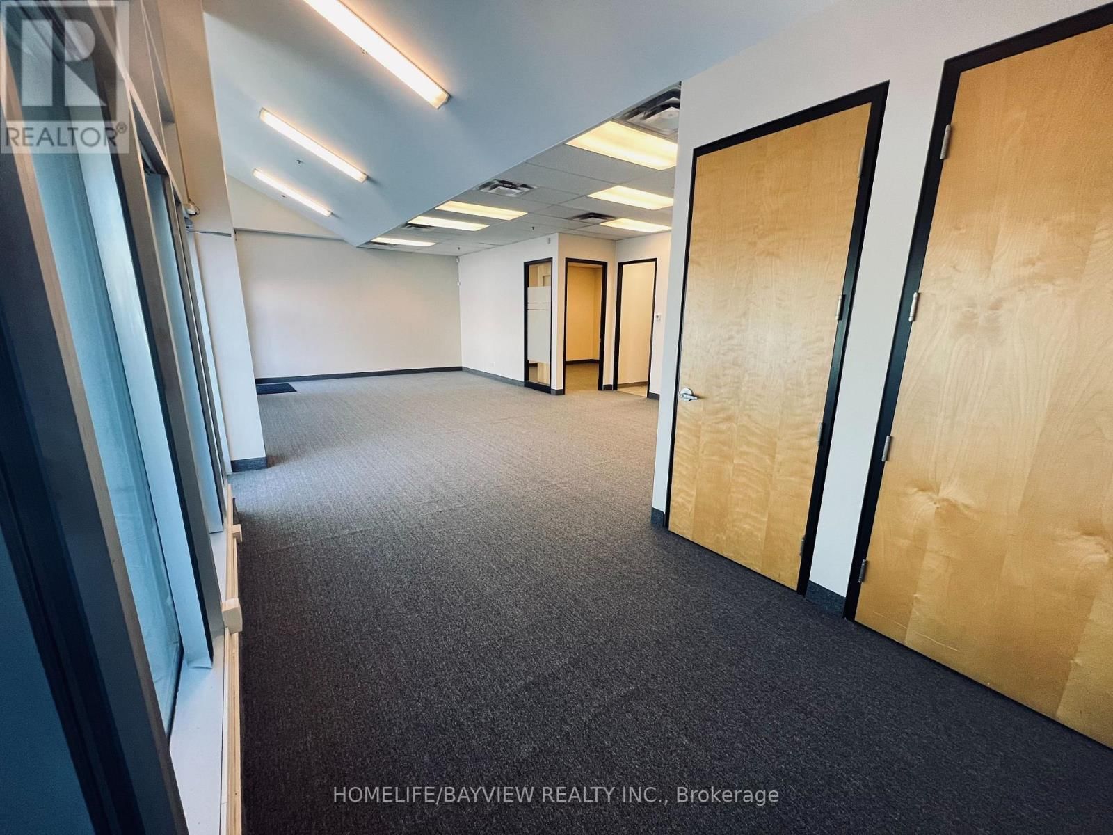 134-135 - 2550 MATHESON BOULEVARD Image 28