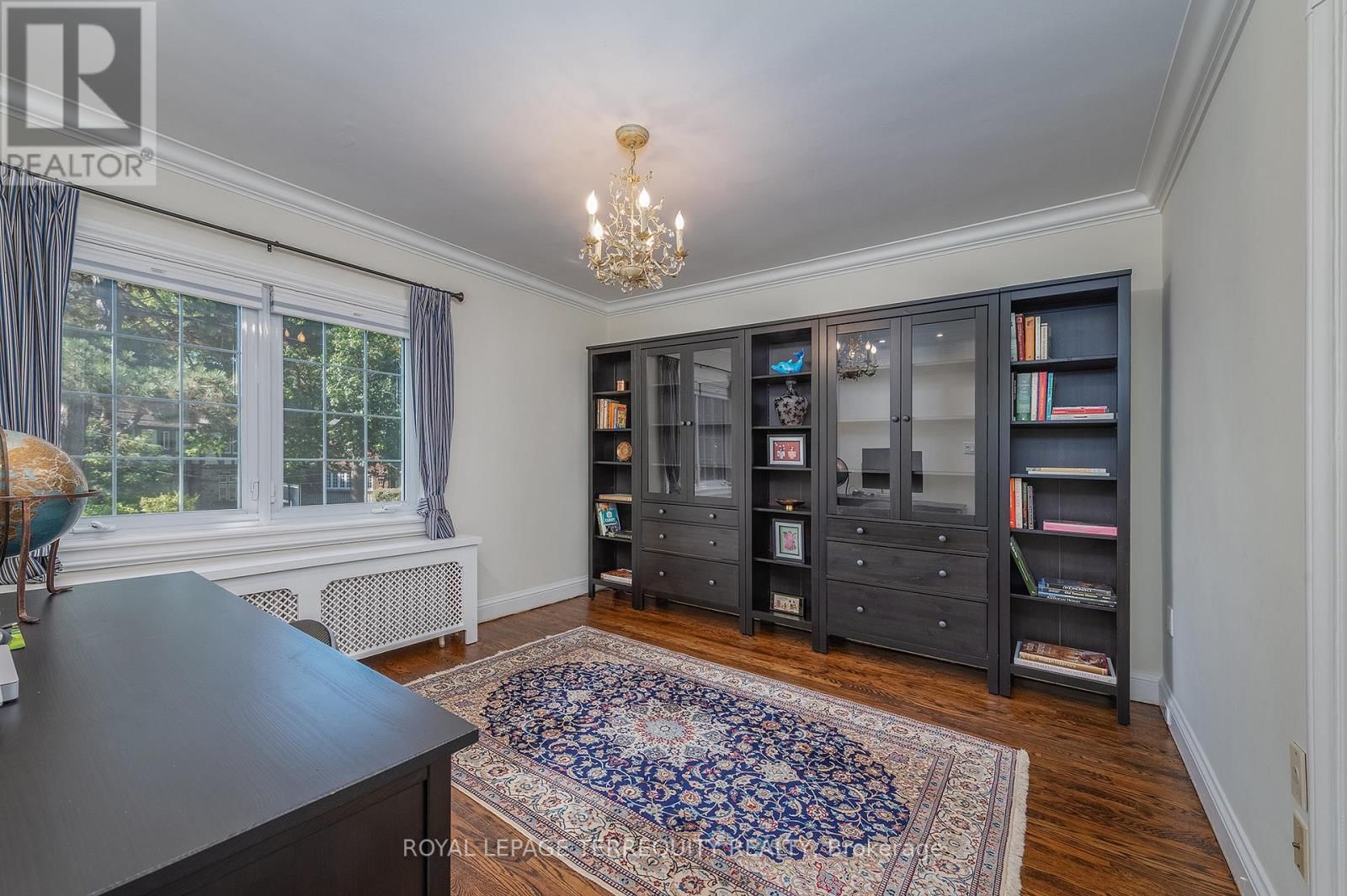 223 RIVERSIDE DRIVE Image 27