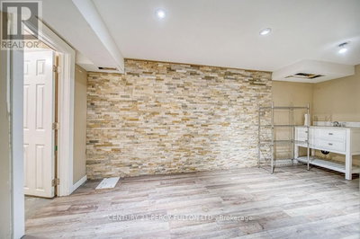 Image #1 of Commercial for Sale at Queen, Toronto , Ontario