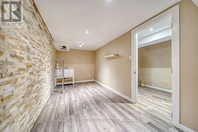 Image #1 of Commercial for Sale at Queen, Toronto , Ontario