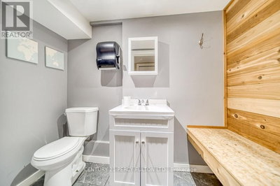 Image #1 of Commercial for Sale at Queen, Toronto , Ontario