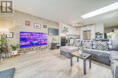 Image #1 of Commercial for Sale at Queen, Toronto , Ontario