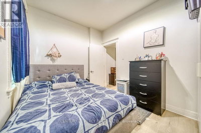 Image #1 of Commercial for Sale at Queen, Toronto , Ontario