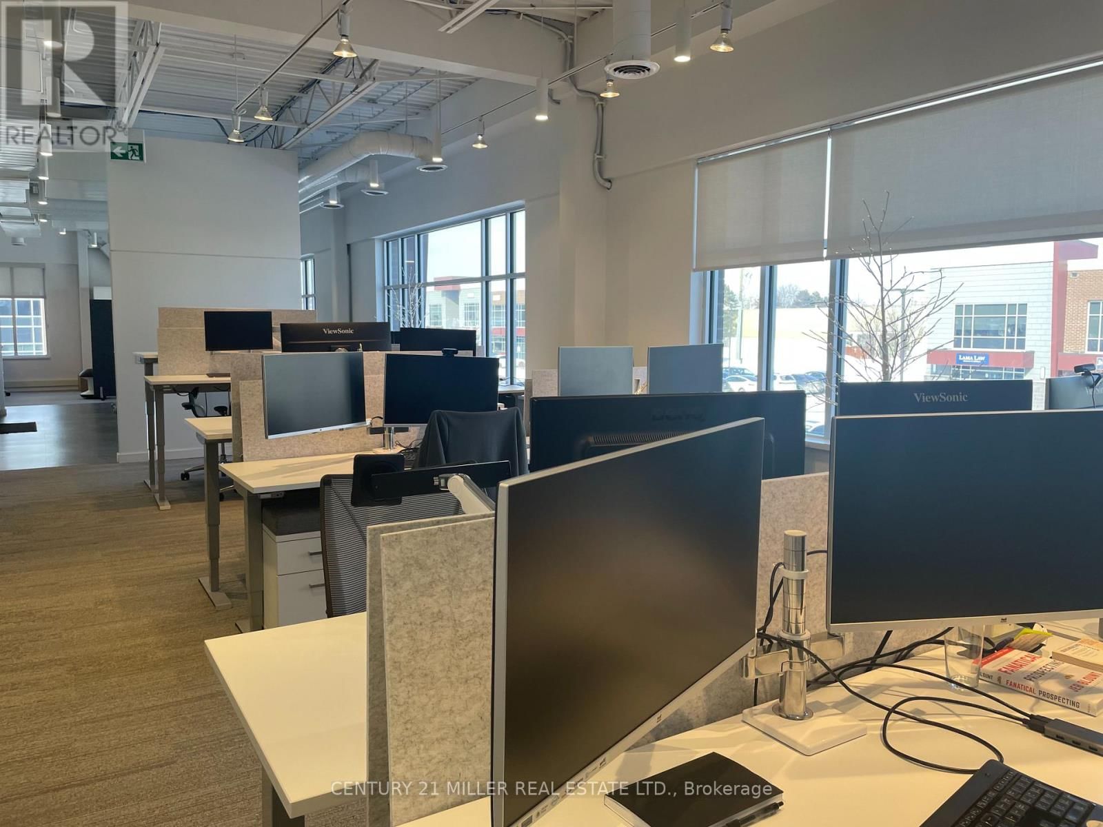 14-A - 225 SPEERS ROAD Image 4