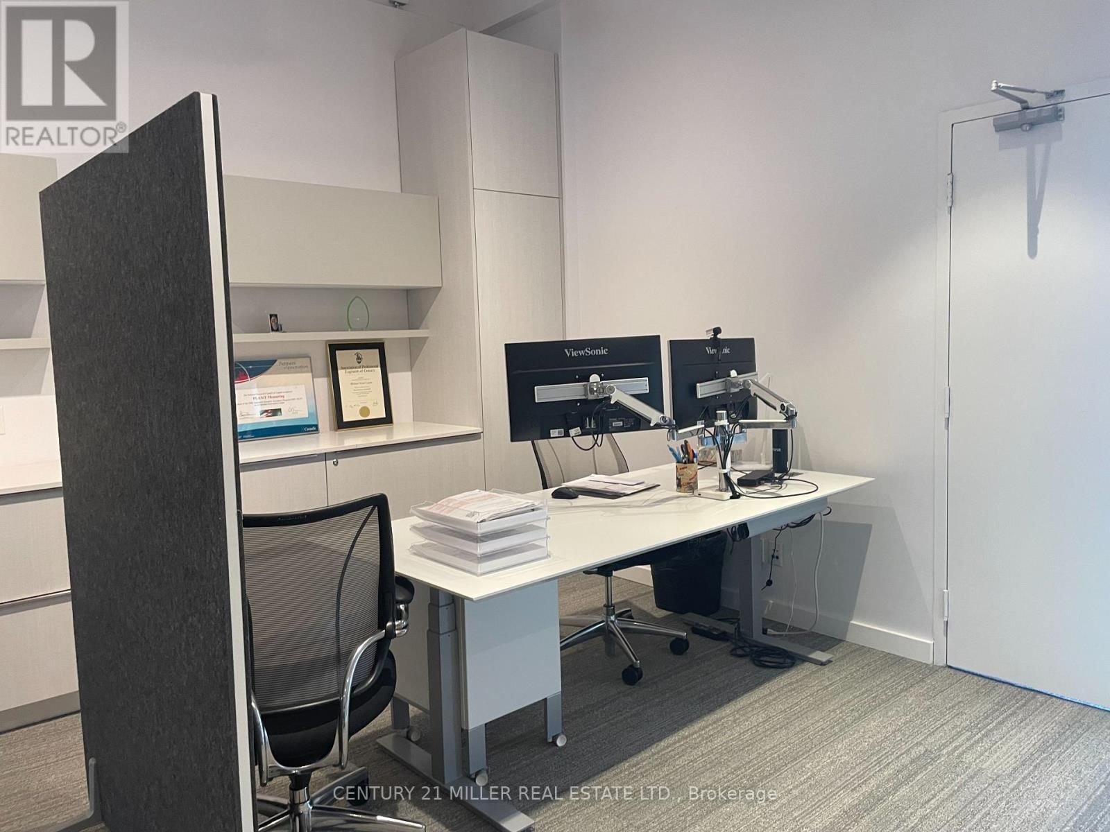 14-A - 225 SPEERS ROAD Image 5