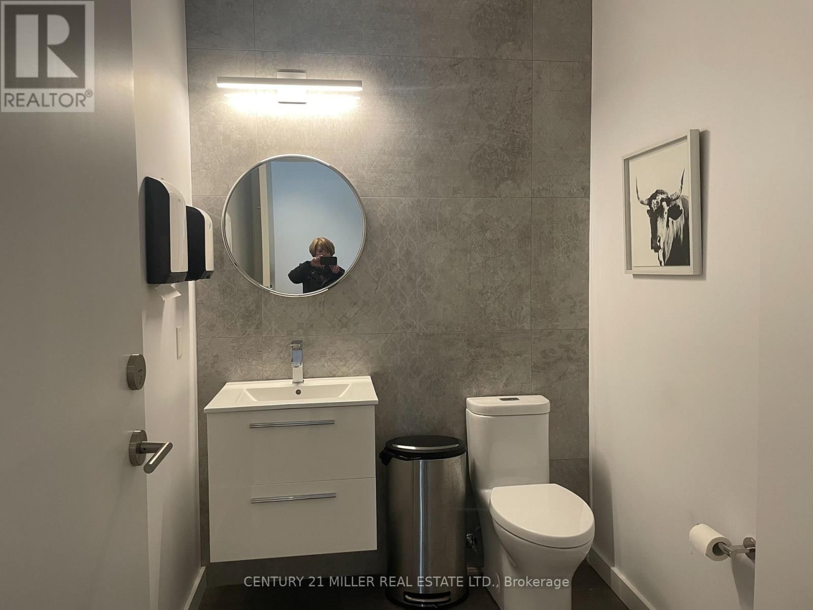 14-A - 225 SPEERS ROAD Image 7