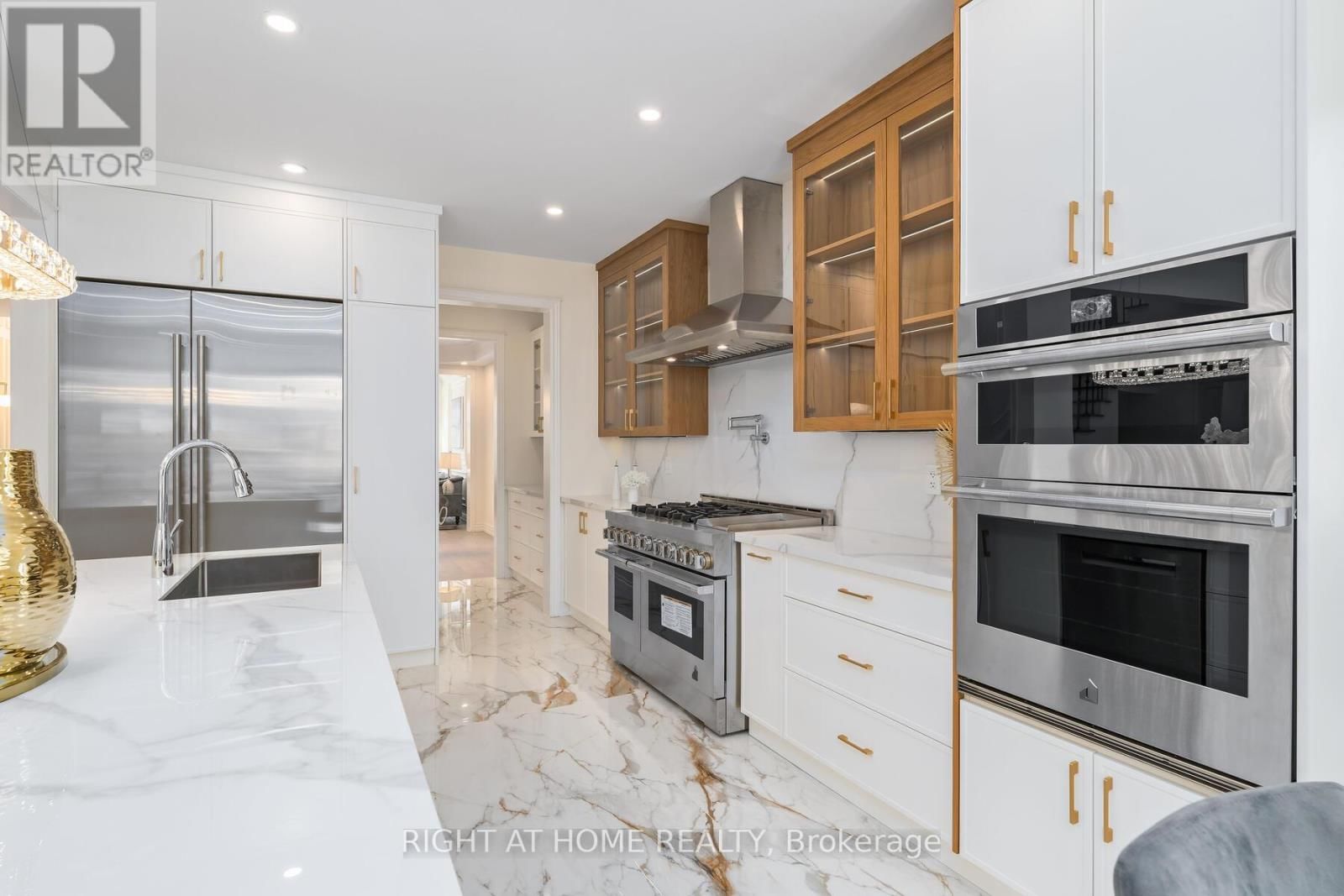 3352 PETRIE WAY Image 13