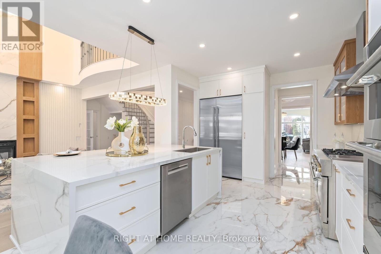 3352 PETRIE WAY Image 16