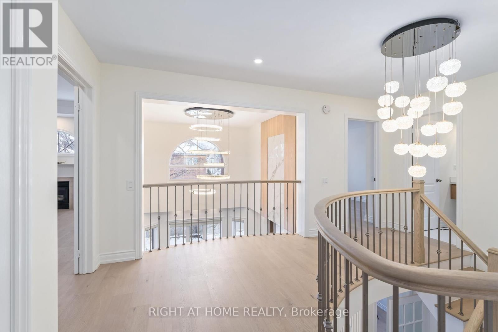 3352 PETRIE WAY Image 22