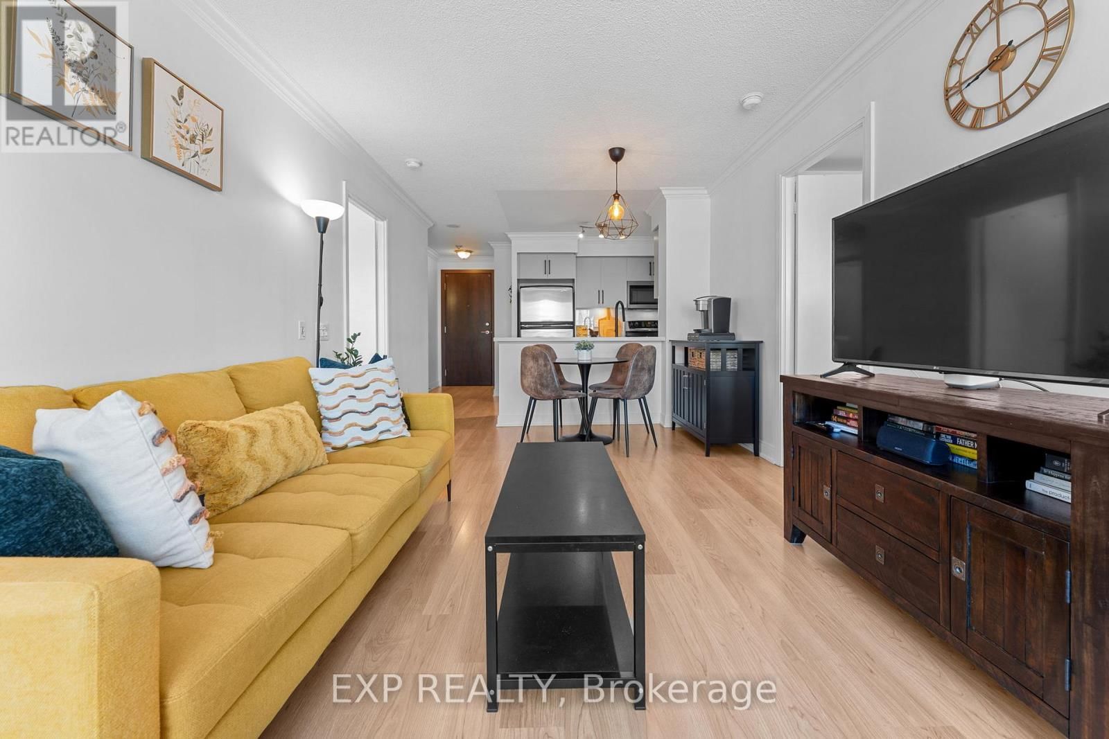 436 - 35 VIKING LANE Image 17