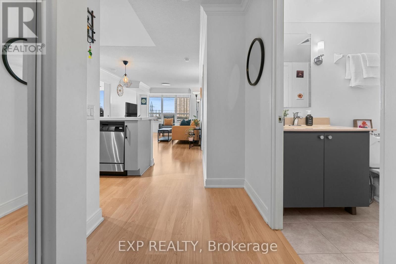 436 - 35 VIKING LANE Image 5