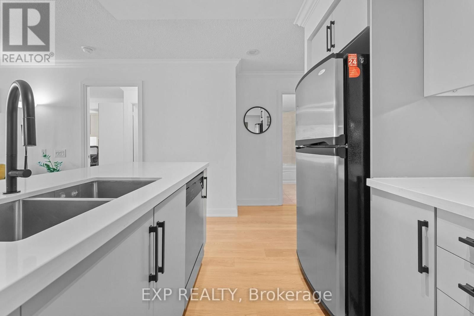 436 - 35 VIKING LANE Image 9