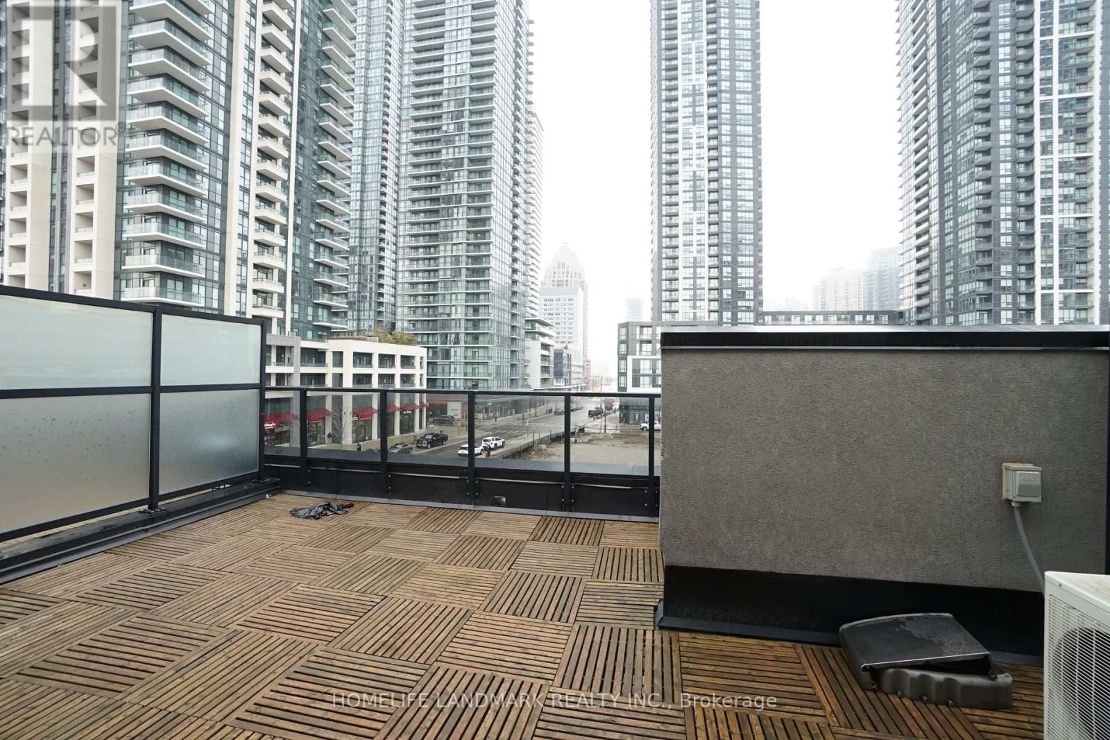 4 - 4030 PARKSIDE VILLAGE DRIVE Image 27