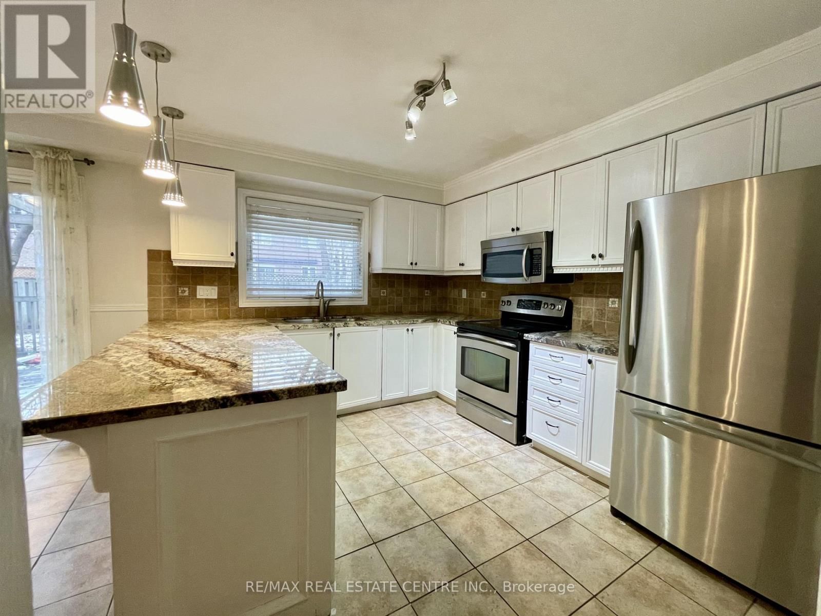 3216 DOVETAIL MEWS Image 10