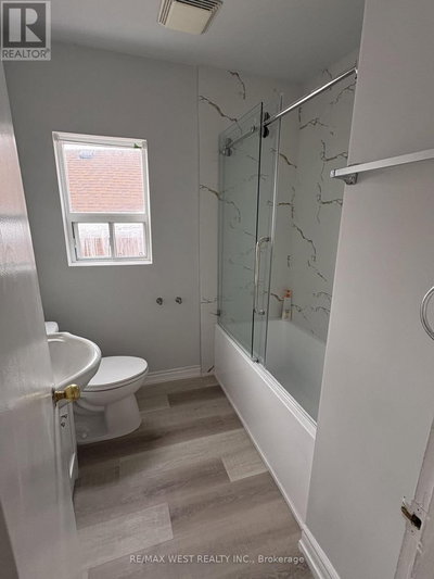 Image #1 of Commercial for Sale at South Kingsway, Toronto , Ontario