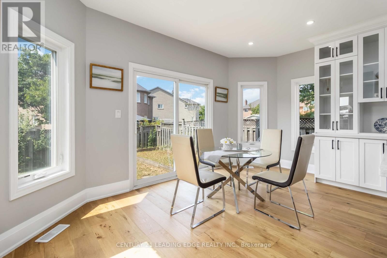 286 FERNFOREST DRIVE Image 22