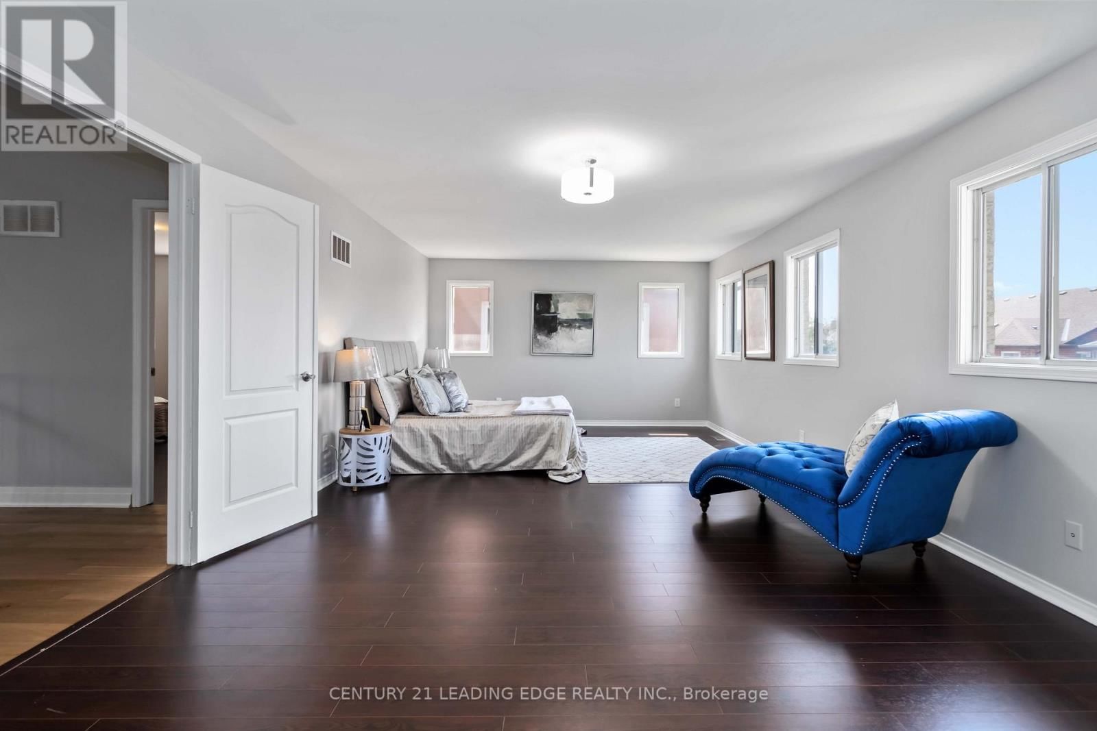 286 FERNFOREST DRIVE Image 24