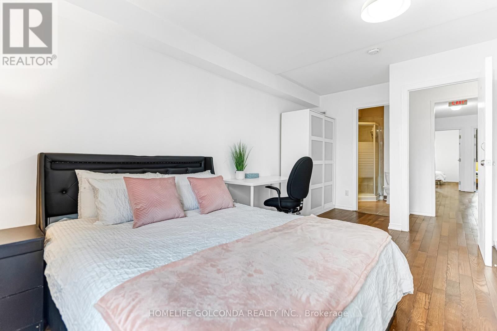 22 TROYER AVENUE Image 14