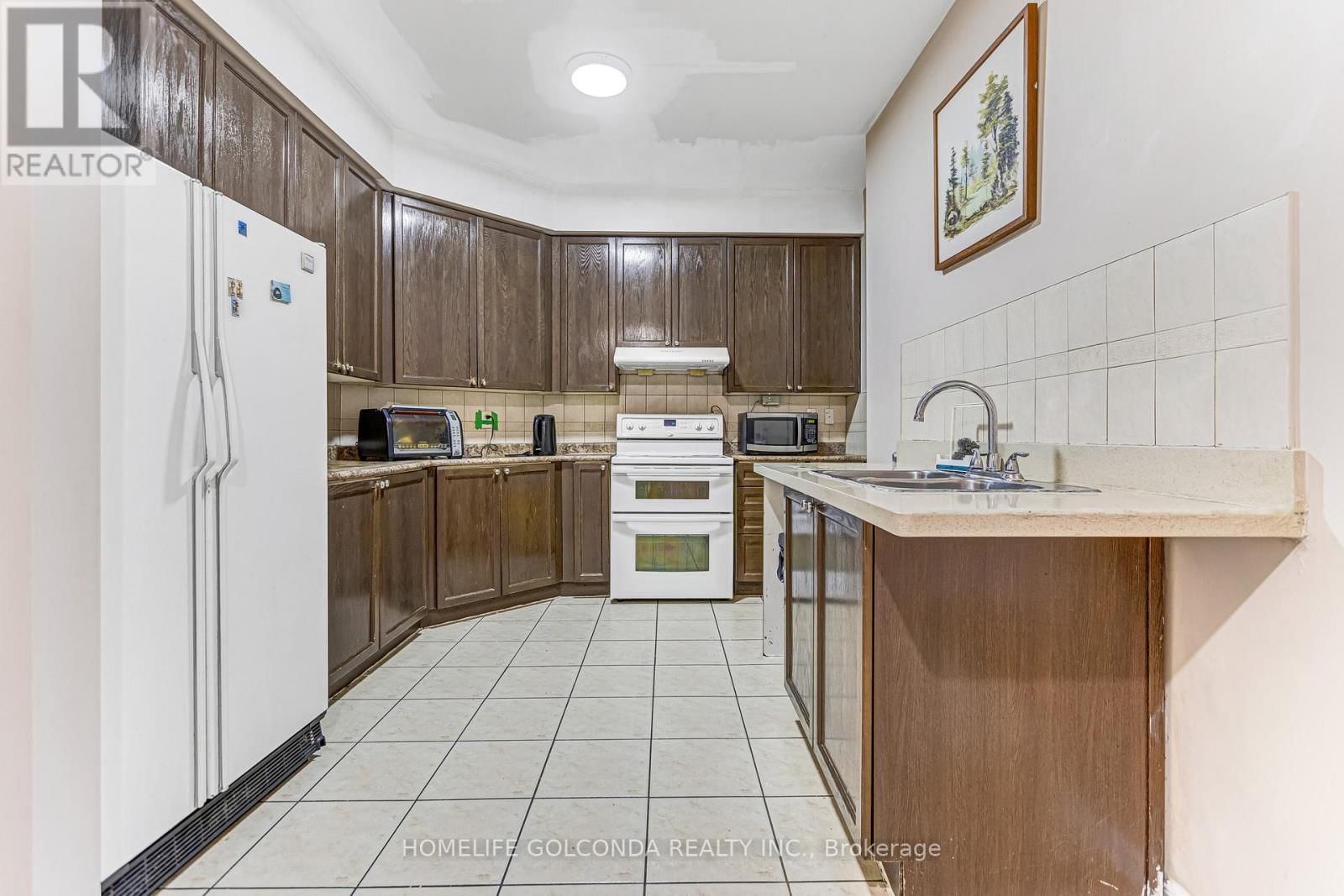 22 TROYER AVENUE Image 6