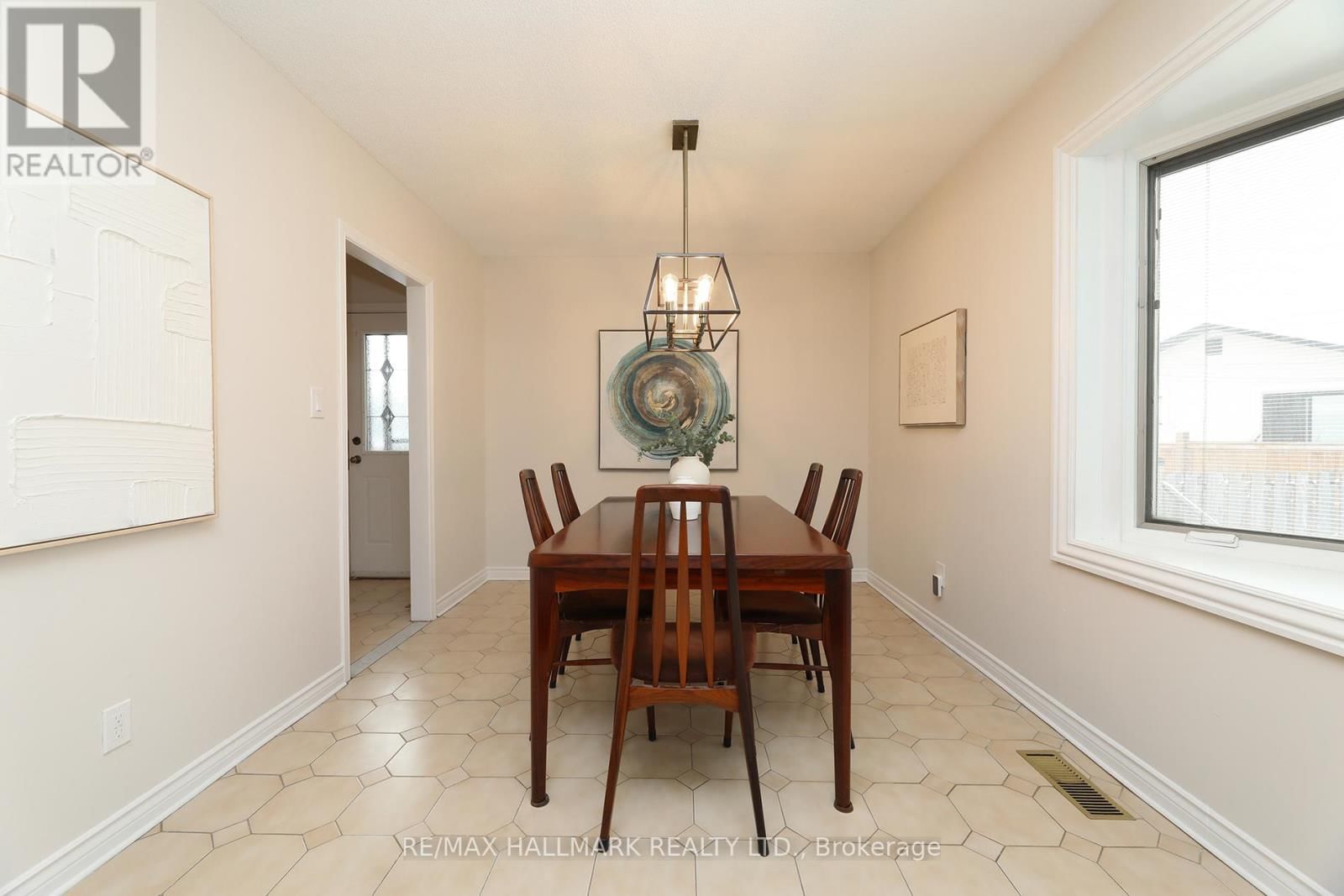 70 LAVINGTON DRIVE Image 10